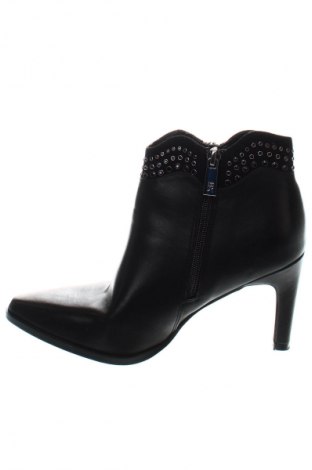 Botine de damă Xti, Mărime 38, Culoare Negru, Preț 126,99 Lei