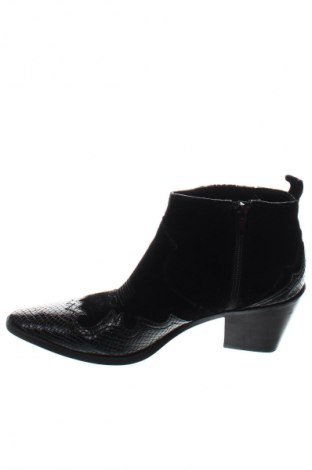 Damen Stiefeletten Zara, Größe 39, Farbe Schwarz, Preis € 23,37