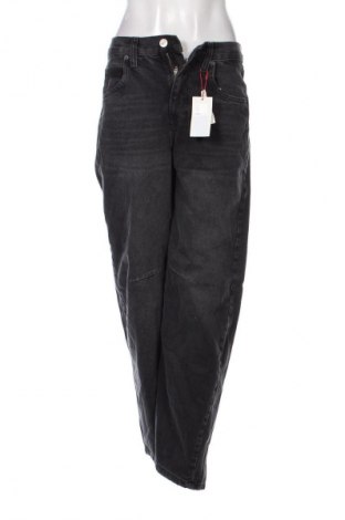 Damen Jeans BDG, Größe S, Farbe Grau, Preis 47,94 €