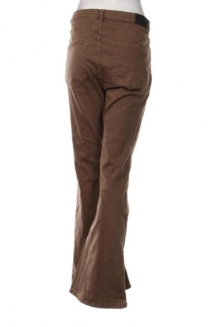 Damen Jeans Bershka, Größe XL, Farbe Braun, Preis 12,11 €