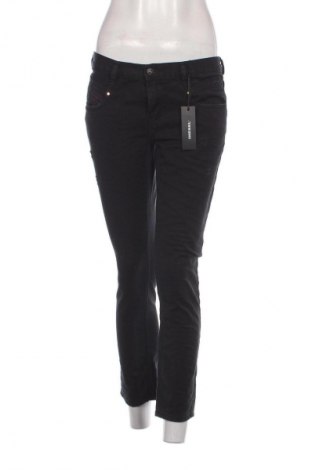 Γυναικείο Τζίν Diesel, Μέγεθος M, Χρώμα Μαύρο, Τιμή 73,14 €