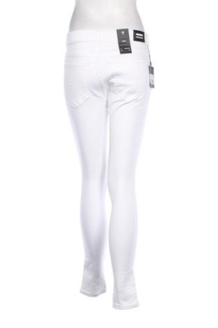 Damskie jeansy Dr. Denim, Rozmiar M, Kolor Biały, Cena 84,99 zł