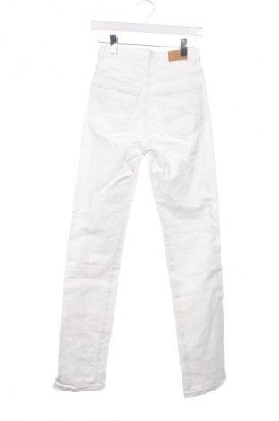 Damskie jeansy Gina Tricot, Rozmiar XS, Kolor Biały, Cena 82,99 zł