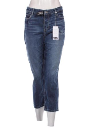 Γυναικείο Τζίν Guess, Μέγεθος XL, Χρώμα Μπλέ, Τιμή 88,66 €