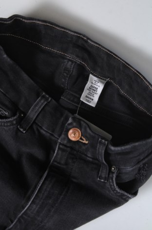 Damskie jeansy H&M, Rozmiar XS, Kolor Czarny, Cena 37,99 zł