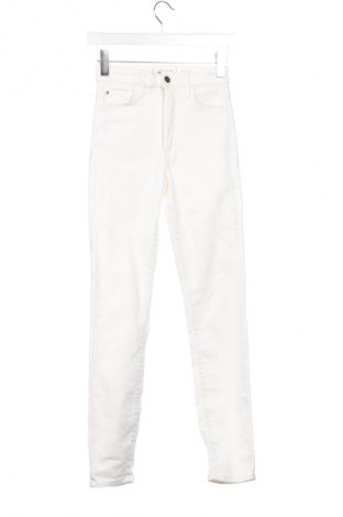 Дамски дънки H&M, Размер XS, Цвят Бял, Цена 17,40 лв.
