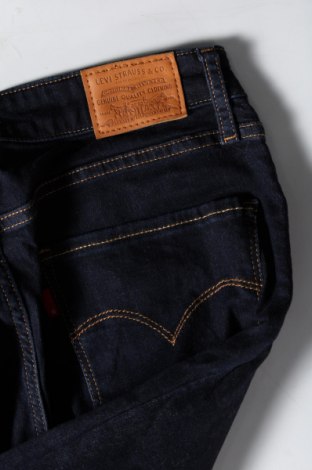 Blugi de femei Levi's, Mărime M, Culoare Albastru, Preț 246,71 Lei