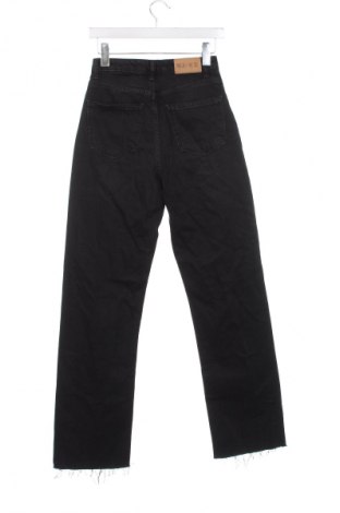 Damen Jeans NA-KD, Größe XS, Farbe Grau, Preis 14,27 €