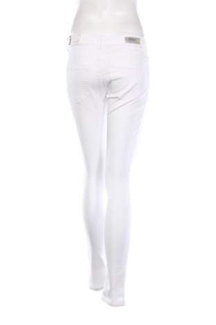 Damen Jeans ONLY, Größe M, Farbe Weiß, Preis 13,10 €
