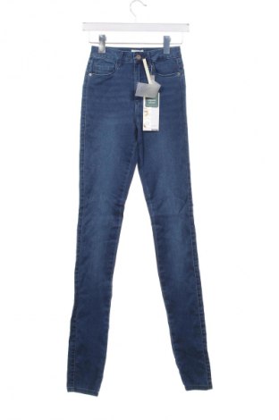 Damskie jeansy ONLY, Rozmiar XS, Kolor Niebieski, Cena 53,99 zł