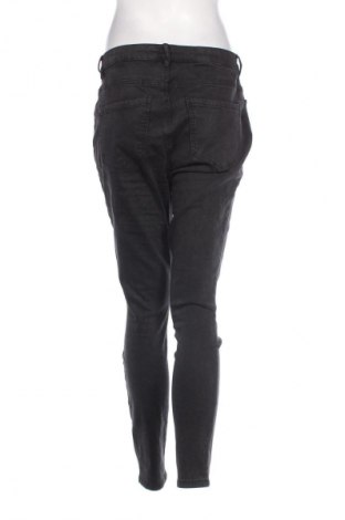 Dámske džínsy  ONLY, Veľkosť L, Farba Čierna, Cena  19,85 €
