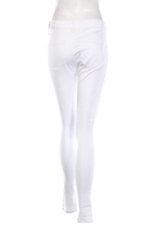 Damskie jeansy ONLY, Rozmiar M, Kolor Biały, Cena 86,99 zł