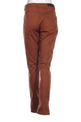 Damen Jeans Pescara, Größe L, Farbe Braun, Preis 11,10 €