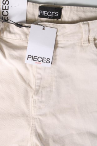 Damskie jeansy Pieces, Rozmiar M, Kolor Biały, Cena 205,24 zł