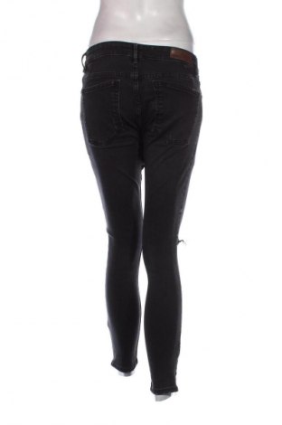 Damskie jeansy Pull&Bear, Rozmiar S, Kolor Szary, Cena 31,99 zł