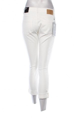 Damen Jeans Sisley, Größe S, Farbe Weiß, Preis 15,49 €