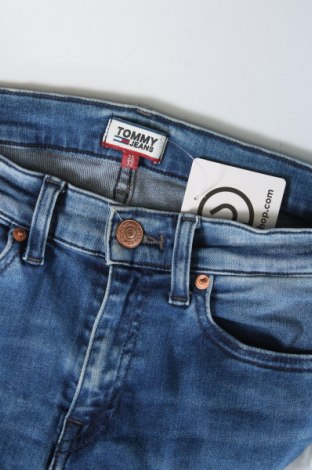 Γυναικείο Τζίν Tommy Jeans, Μέγεθος XS, Χρώμα Μπλέ, Τιμή 32,79 €