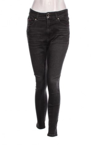 Damen Jeans Tommy Jeans, Größe M, Farbe Grau, Preis € 67,85