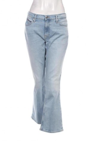 Дамски дънки Tommy Jeans, Размер L, Цвят Син, Цена 61,50 лв.