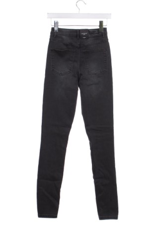 Damskie jeansy Vero Moda, Rozmiar XS, Kolor Szary, Cena 71,99 zł