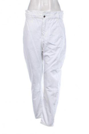 Damen Jeans Zara, Größe S, Farbe Weiß, Preis 14,00 €