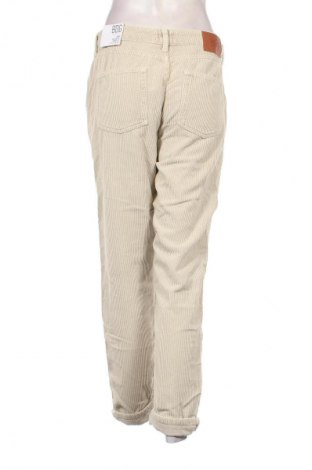 Pantaloni de velvet de femei BDG, Mărime M, Culoare Bej, Preț 58,99 Lei