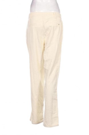 Дамски джинси La Petite Etoile, Размер M, Цвят Екрю, Цена 18,45 лв.