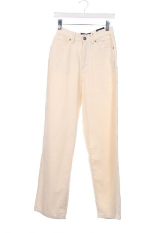 Pantaloni de velvet de femei Urban Classics, Mărime S, Culoare Bej, Preț 81,99 Lei