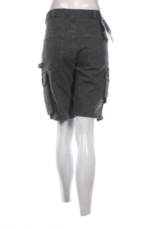 Damen Shorts, Größe XL, Farbe Grau, Preis 21,57 €