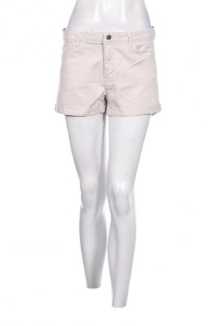 Γυναικείο κοντό παντελόνι, Μέγεθος M, Χρώμα Εκρού, Τιμή 6,00 €