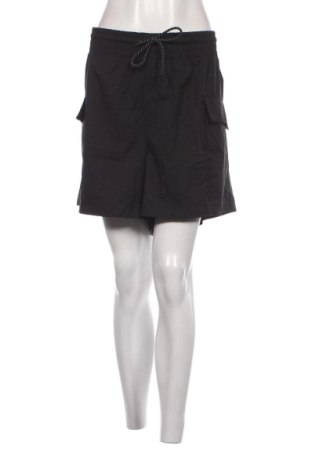 Γυναικείο κοντό παντελόνι, Μέγεθος XL, Χρώμα Μαύρο, Τιμή 4,70 €