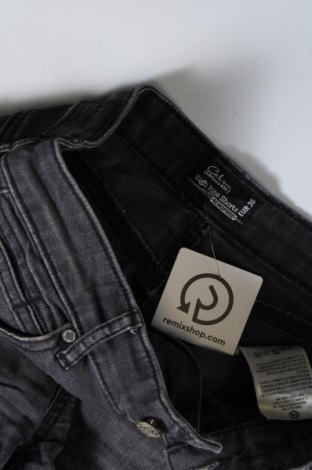 Pantaloni scurți de femei Clockhouse, Mărime S, Culoare Gri, Preț 62,50 Lei