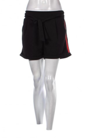 Γυναικείο κοντό παντελόνι Colloseum, Μέγεθος L, Χρώμα Μαύρο, Τιμή 5,83 €