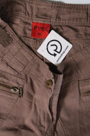 Pantaloni scurți de femei FUBU, Mărime L, Culoare Maro, Preț 110,63 Lei