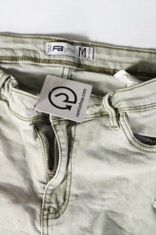 Дамски къс панталон Fb Sister, Размер M, Цвят Зелен, Цена 7,60 лв.