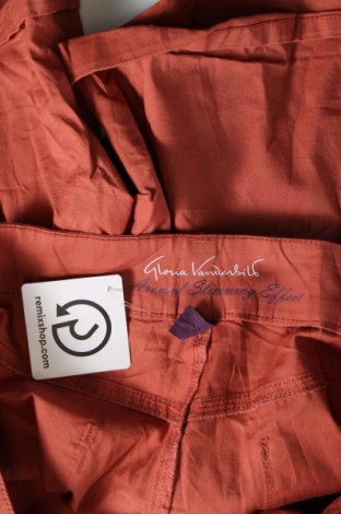 Pantaloni scurți de femei Gloria Vanderbilt, Mărime XL, Culoare Roz, Preț 37,50 Lei