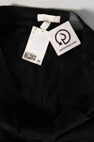 Дамски къс панталон H&M, Размер L, Цвят Черен, Цена 18,60 лв.