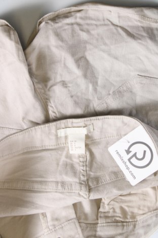 Pantaloni scurți de femei H&M, Mărime M, Culoare Bej, Preț 62,50 Lei