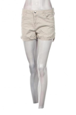 Pantaloni scurți de femei H&M, Mărime M, Culoare Bej, Preț 28,13 Lei