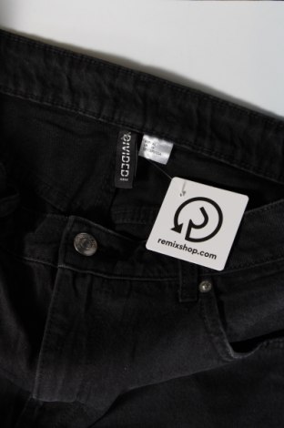 Дамски къс панталон H&M Divided, Размер L, Цвят Черен, Цена 11,40 лв.