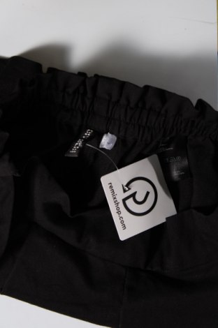 Damen Shorts H&M Divided, Größe XS, Farbe Schwarz, Preis € 13,22