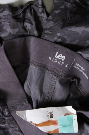 Pantaloni scurți de femei Lee, Mărime 3XL, Culoare Multicolor, Preț 195,39 Lei