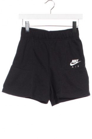 Pantaloni scurți de femei Nike, Mărime XS, Culoare Negru, Preț 151,97 Lei