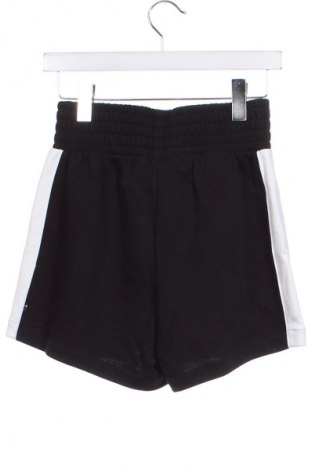 Pantaloni scurți de femei PUMA, Mărime XS, Culoare Negru, Preț 126,65 Lei