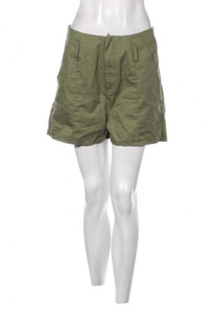 Дамски къс панталон Sinsay, Размер M, Цвят Зелен, Цена 19,04 лв.