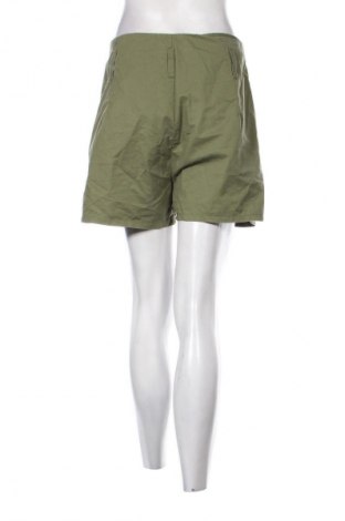 Дамски къс панталон Sinsay, Размер M, Цвят Зелен, Цена 10,85 лв.