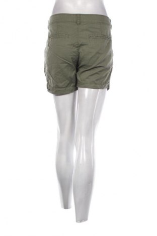 Дамски къс панталон Terranova, Размер M, Цвят Зелен, Цена 10,83 лв.