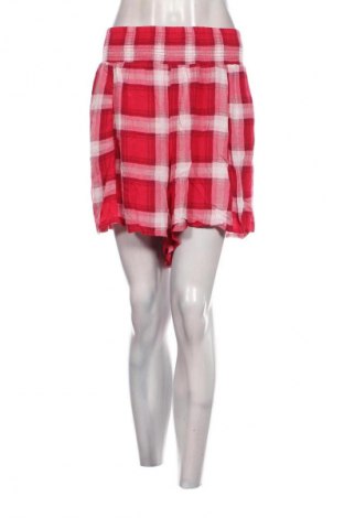 Γυναικείο κοντό παντελόνι Torrid, Μέγεθος XL, Χρώμα Πολύχρωμο, Τιμή 7,05 €