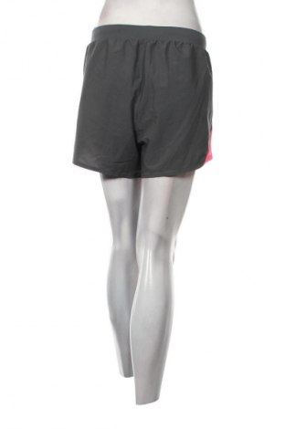Pantaloni scurți de femei Under Armour, Mărime XL, Culoare Gri, Preț 61,51 Lei