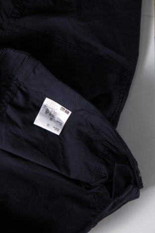 Pantaloni scurți de femei Uniqlo, Mărime L, Culoare Albastru, Preț 55,99 Lei